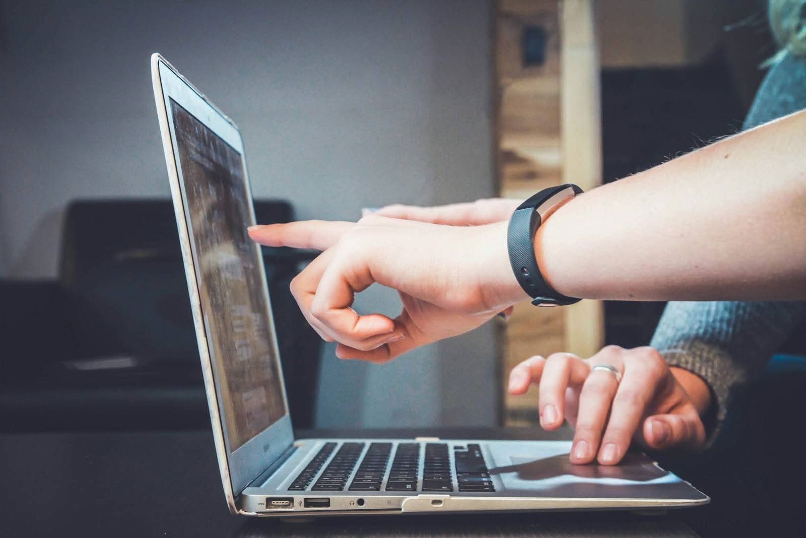 How to Choose the Right Web Design Company for Your Business | Haketi How to Choose the Right Web Design Company for Your Business
