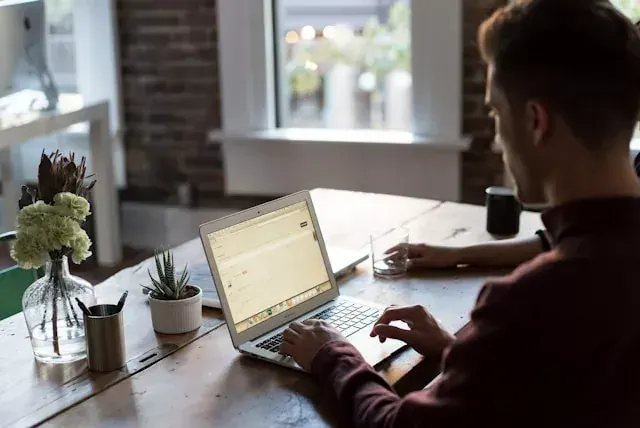 Lafayette Web Design: 5 Signs It’s Time for a Redesign | Haketi Lafayette Web Design: 5 Signs It’s Time for a Redesign